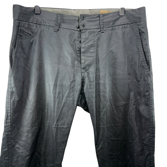 Diesel Black Chino Chi Regs B Slim Straight Fit Coated Shiny Waxed Look Size 30‎ - Picture 2 of 10